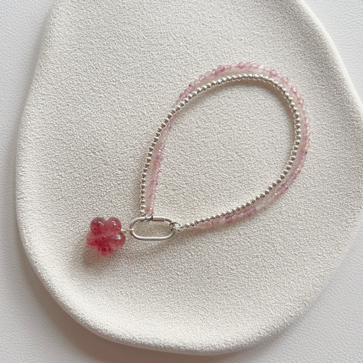 Bracelet de Cristal Empilable en Cœur de Quartz Fraise Opale Rose 2mm (Charme non inclus)