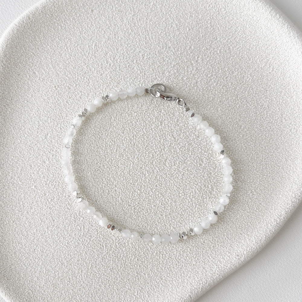 My Zodiac Cancer Moonstone bracelet