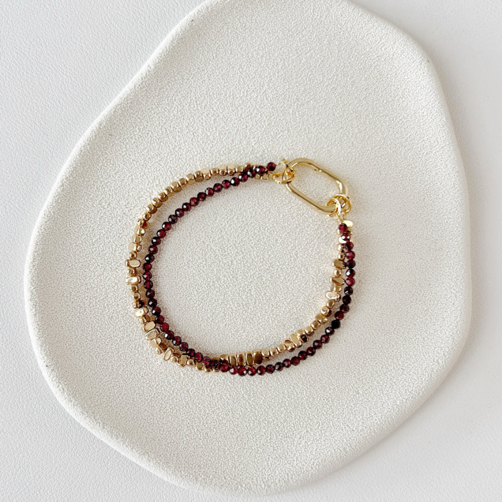 My Zodiac Leo Garnet bracelet set